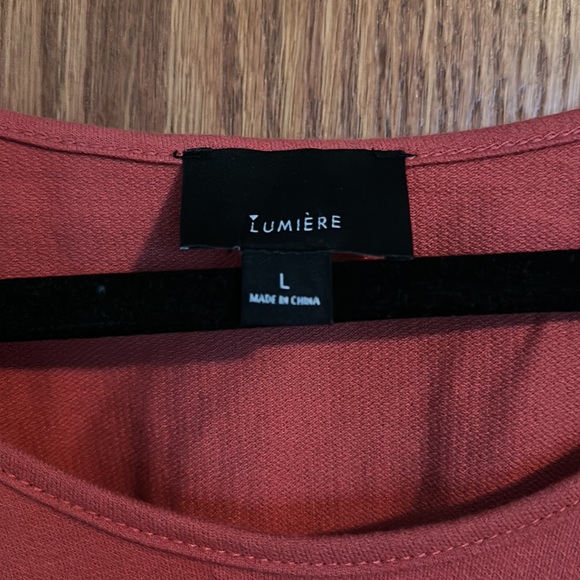 Short Sleeve Top - Picture 2 of 4